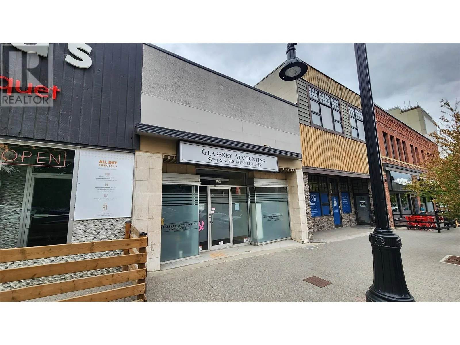 163 Victoria Street