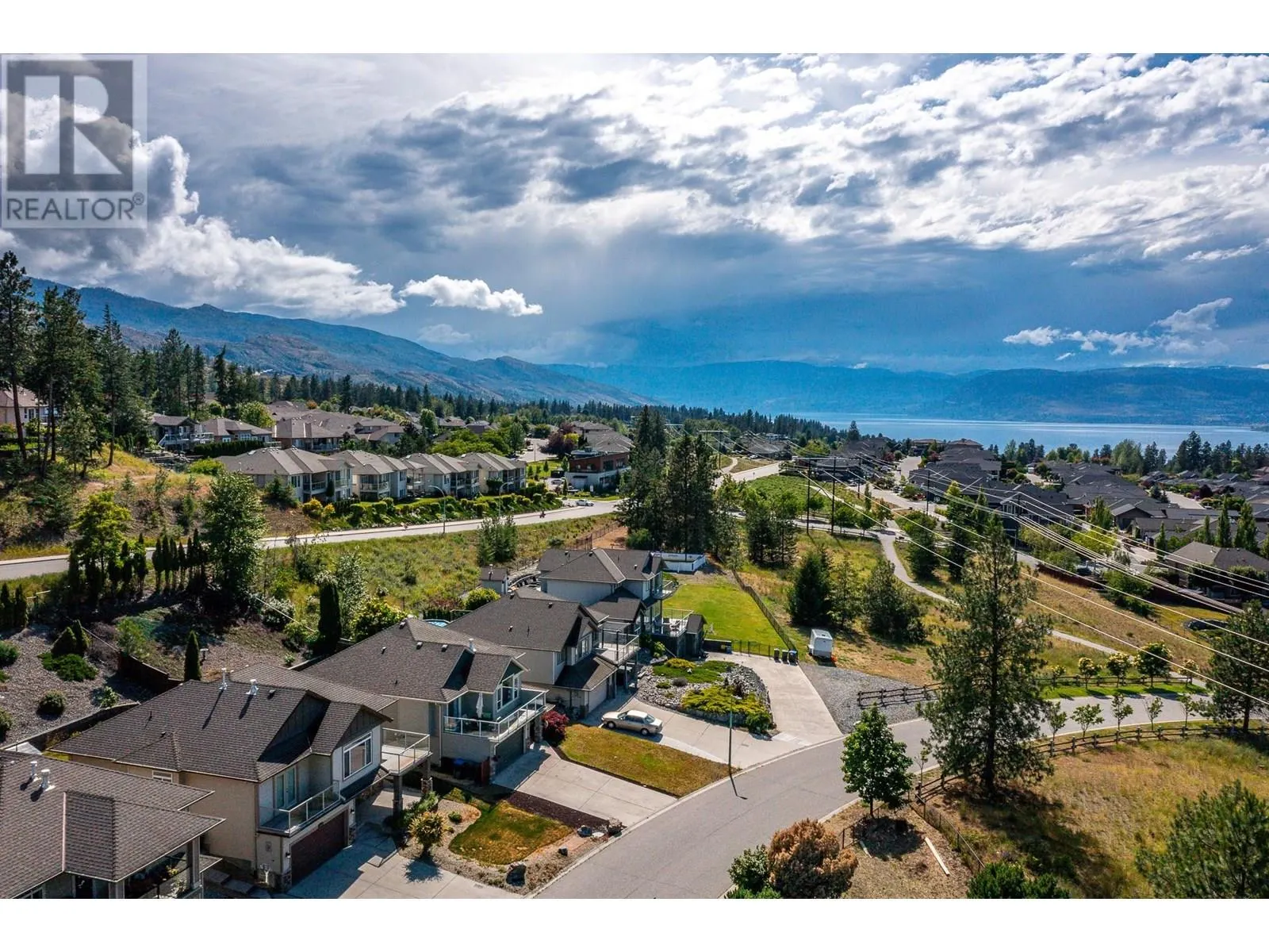 4979 Windsong Crescent