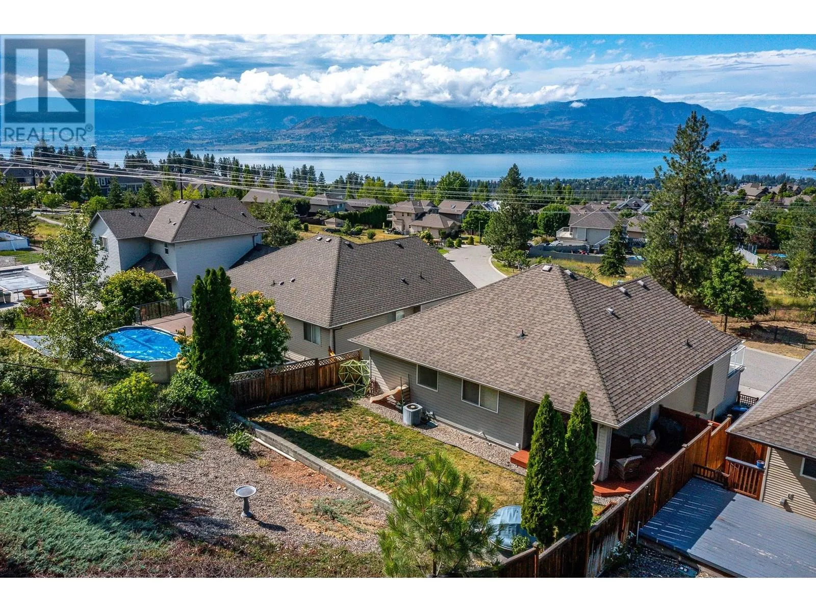 4979 Windsong Crescent