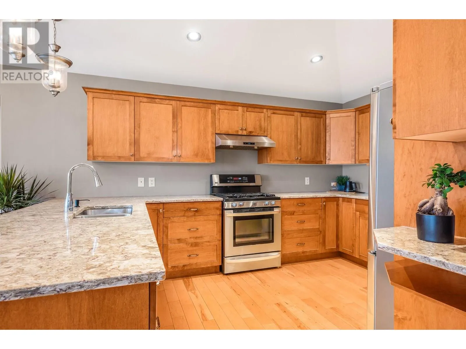 4979 Windsong Crescent