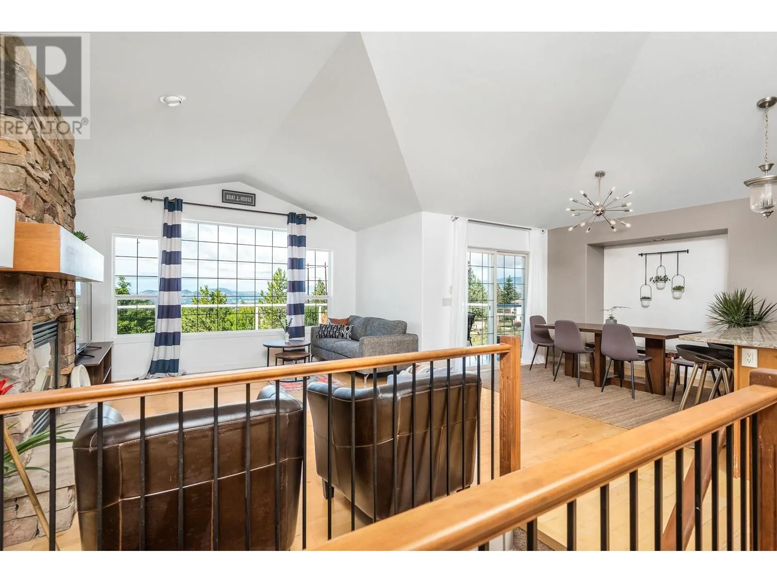 4979 Windsong Crescent