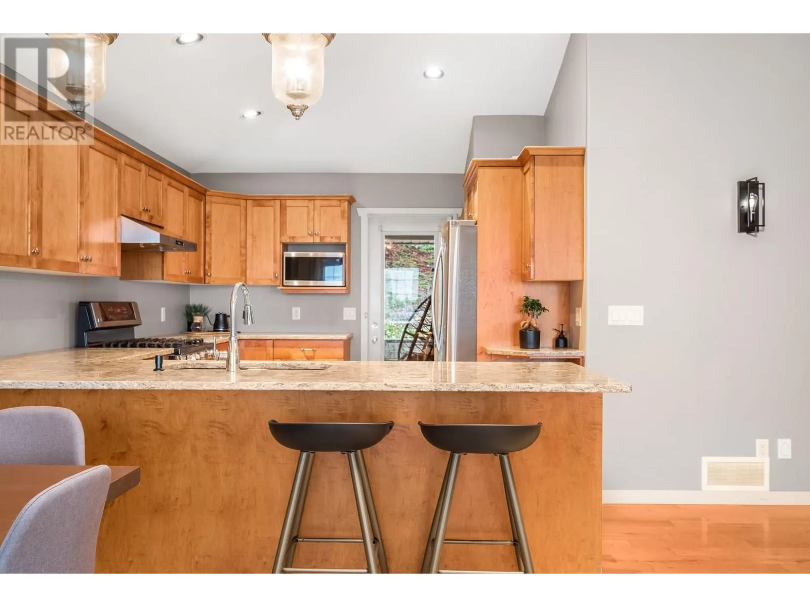 4979 Windsong Crescent