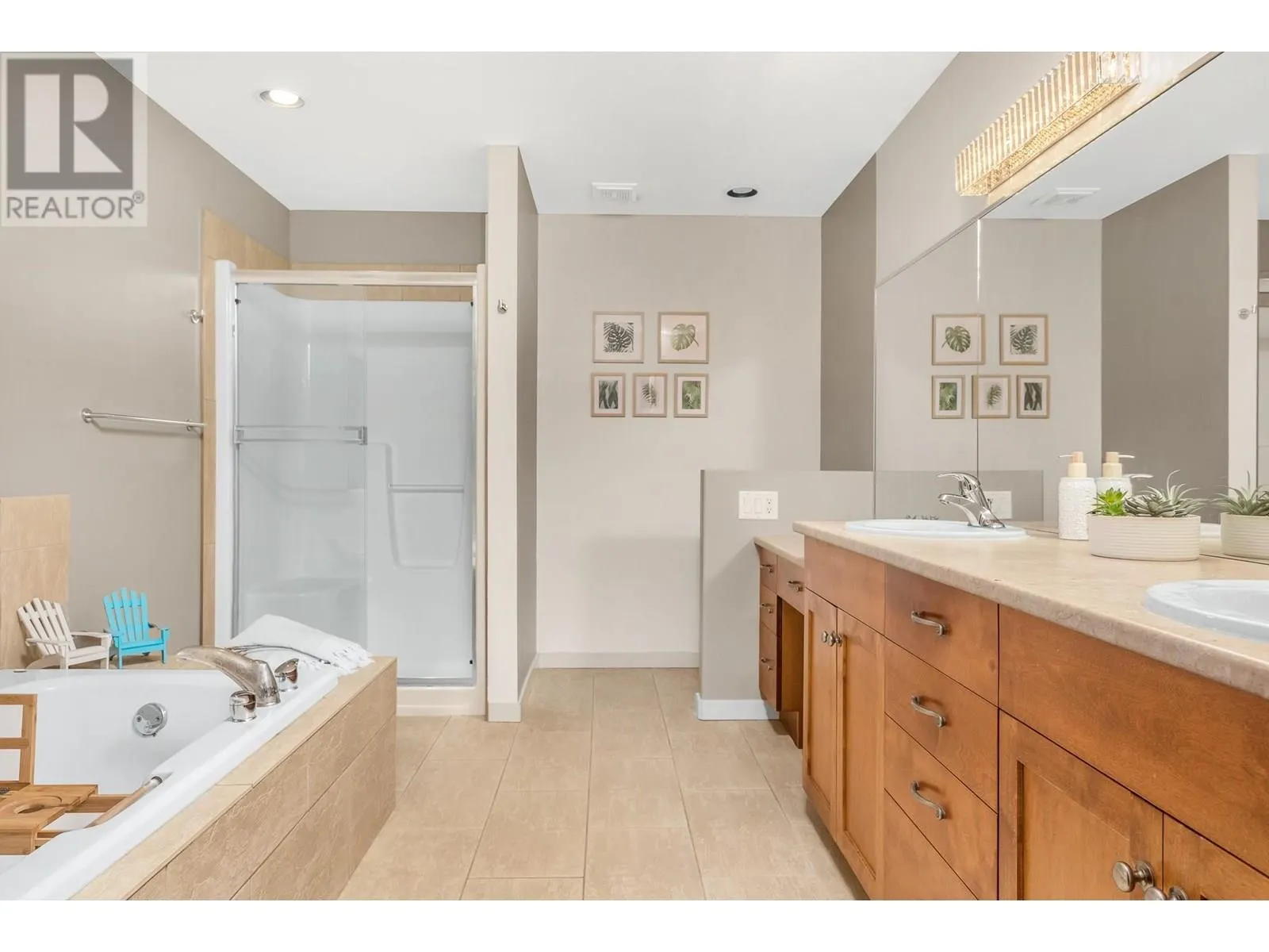 4979 Windsong Crescent