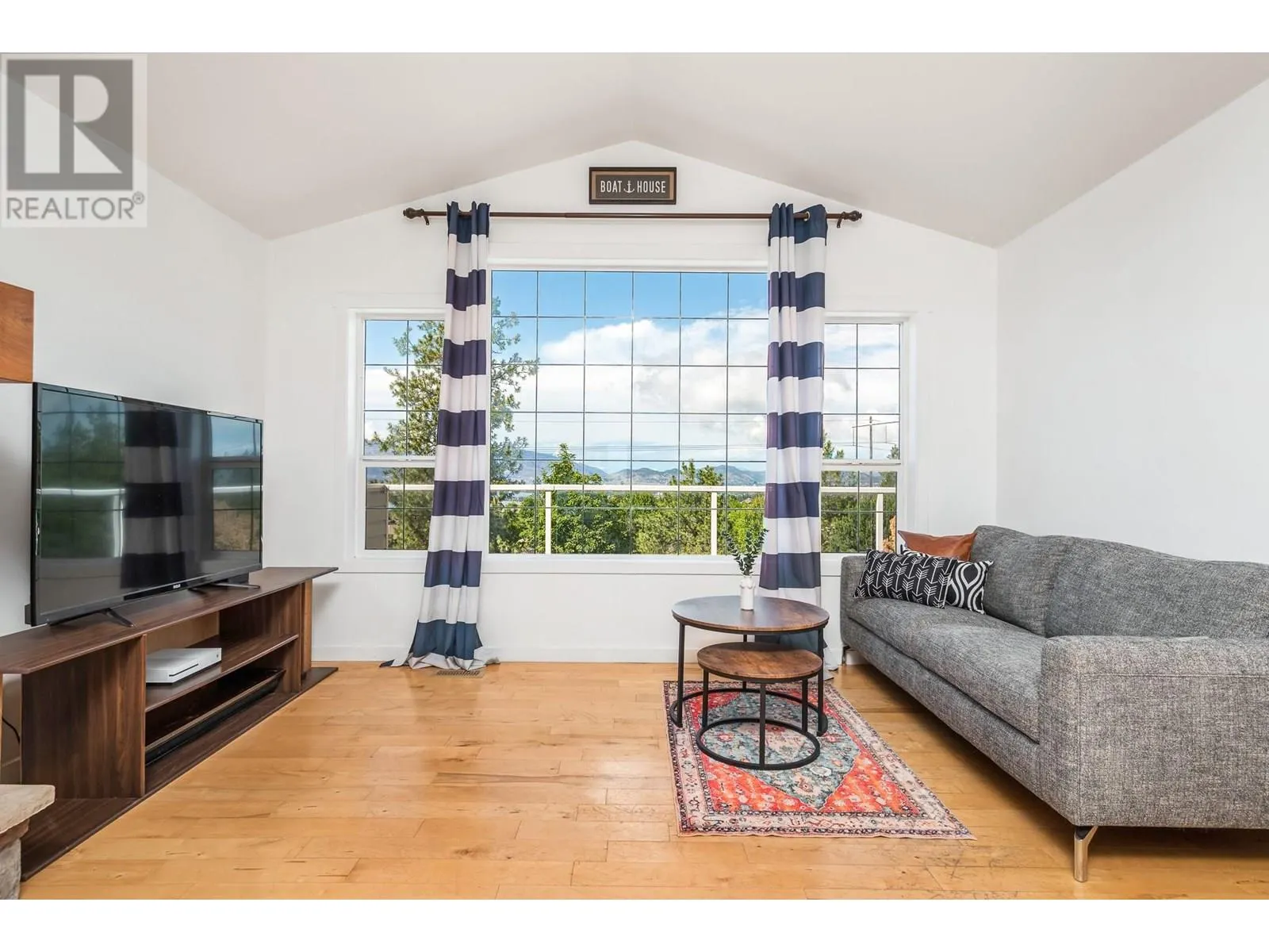 4979 Windsong Crescent