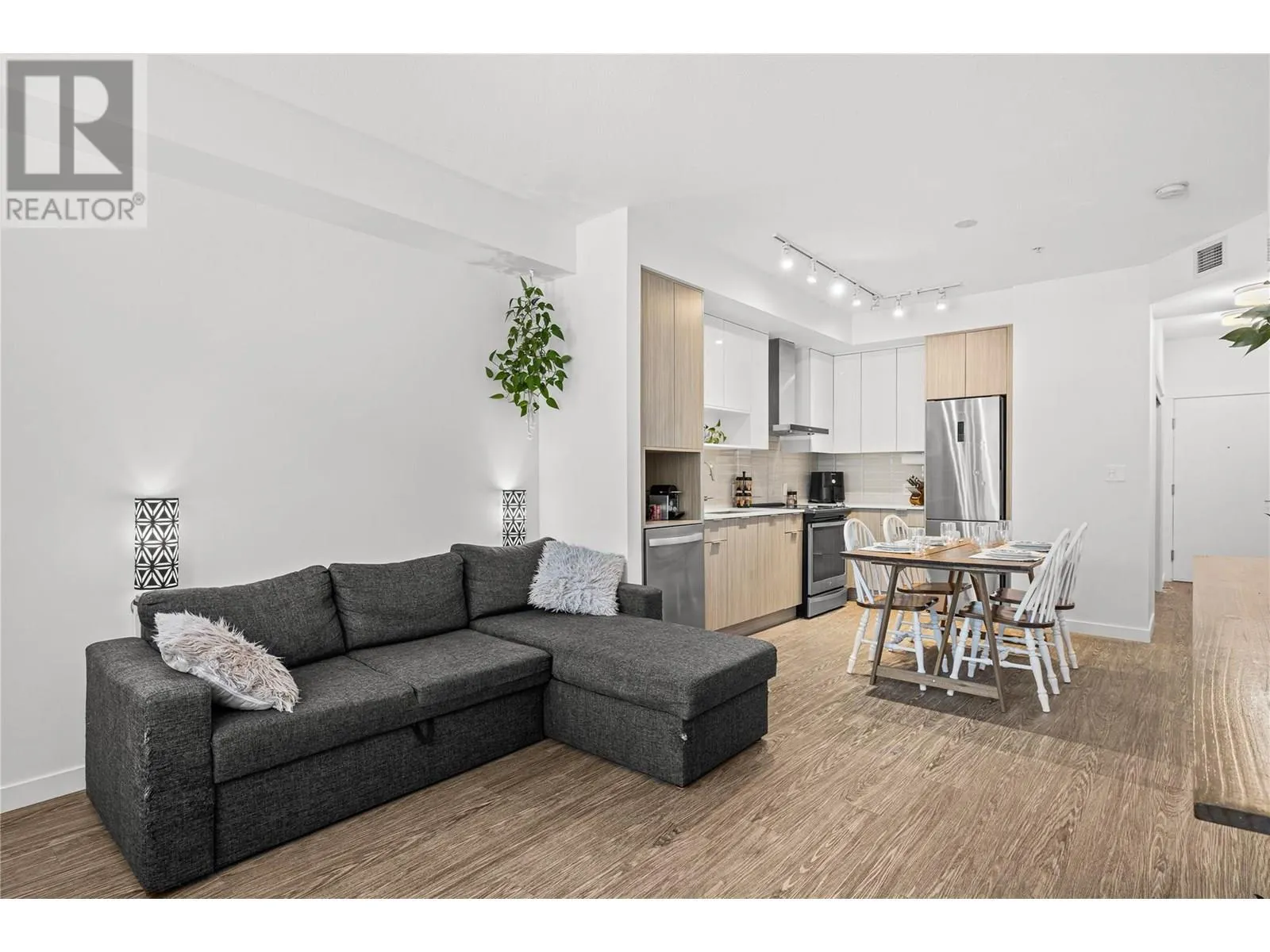 1770 Richter Street Unit# 123