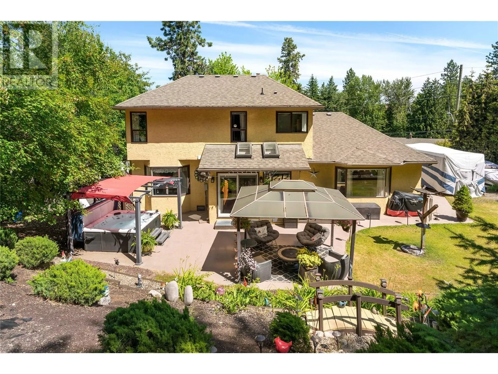 4692 GORDON Drive