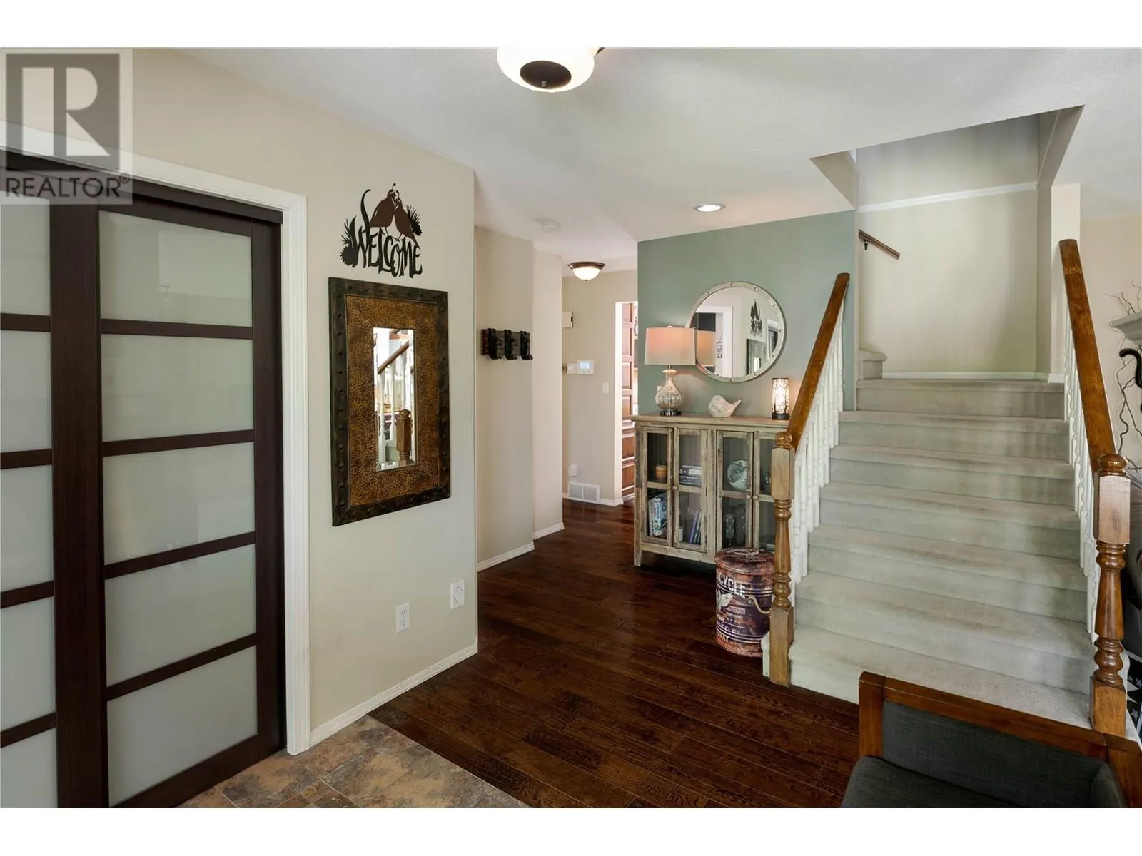 4692 GORDON Drive