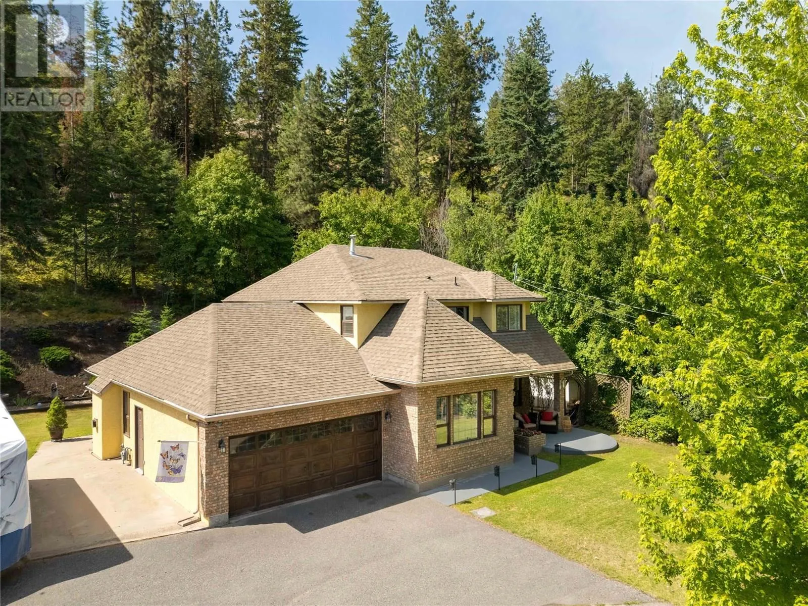 4692 GORDON Drive