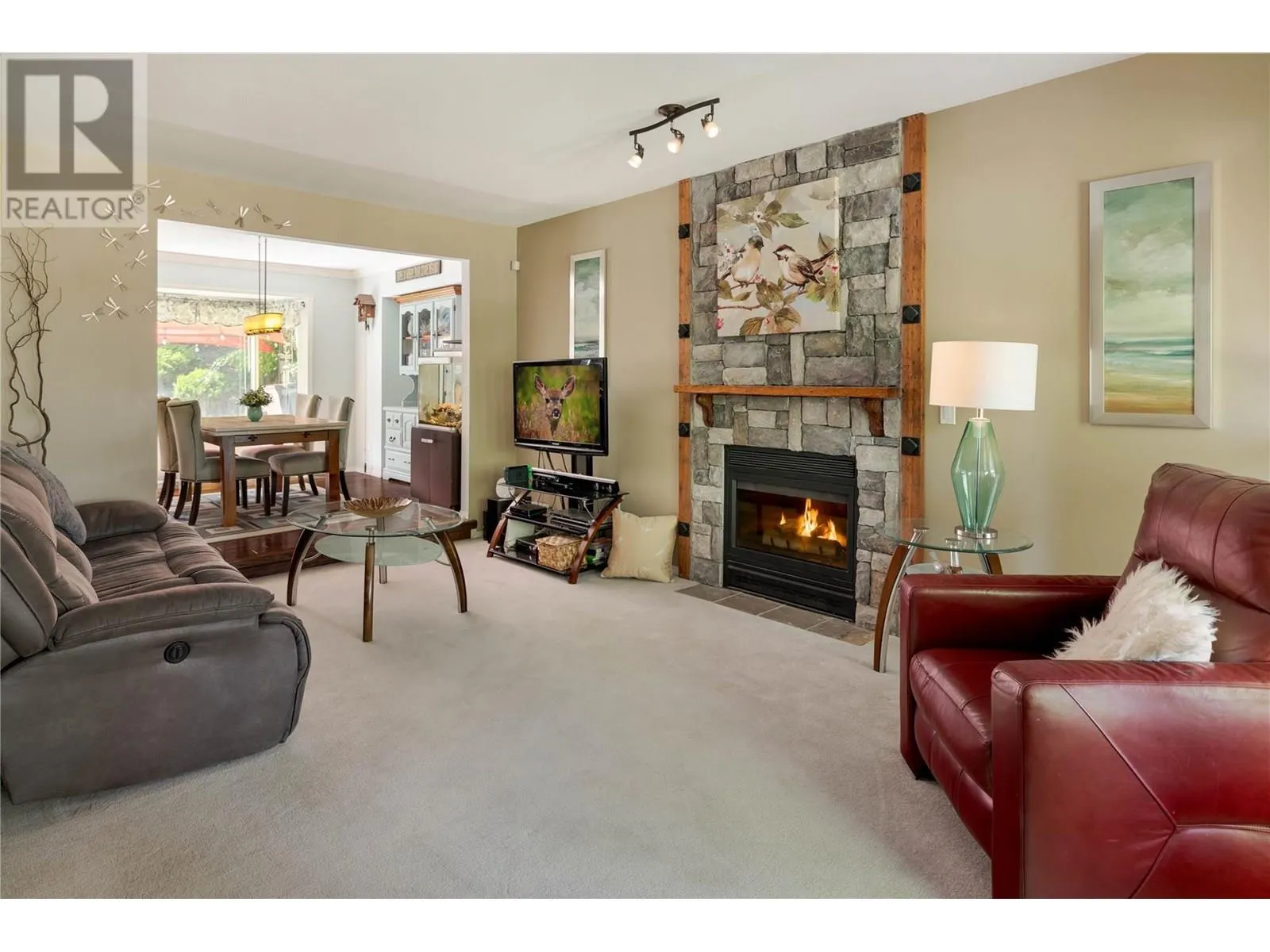 4692 GORDON Drive