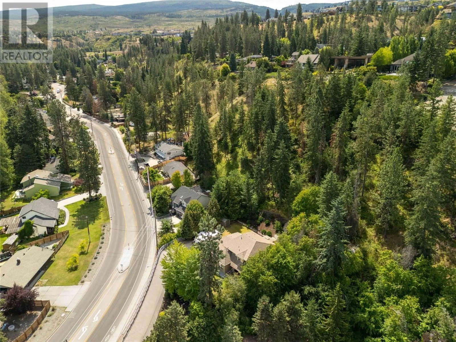 4692 GORDON Drive
