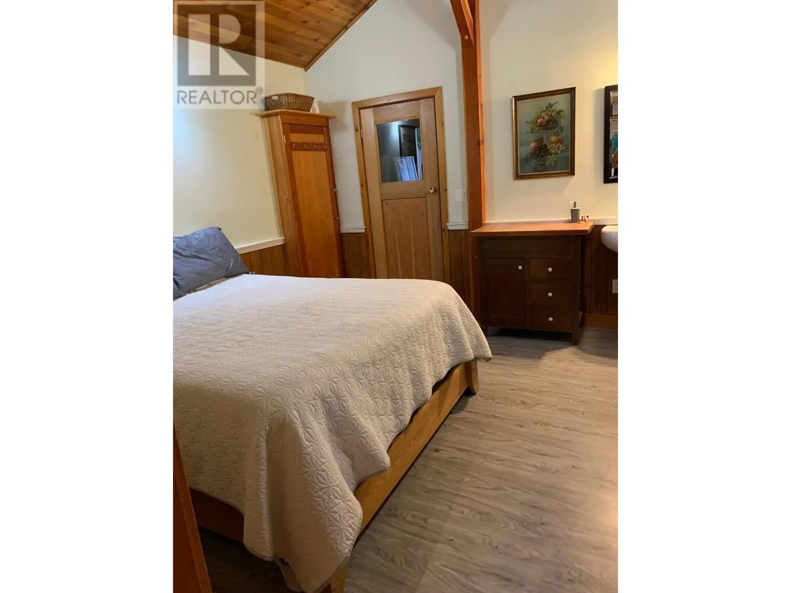 3164 Heddle Road