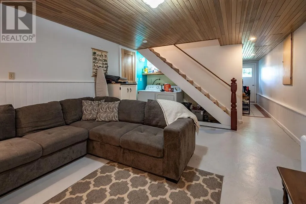3164 Heddle Road