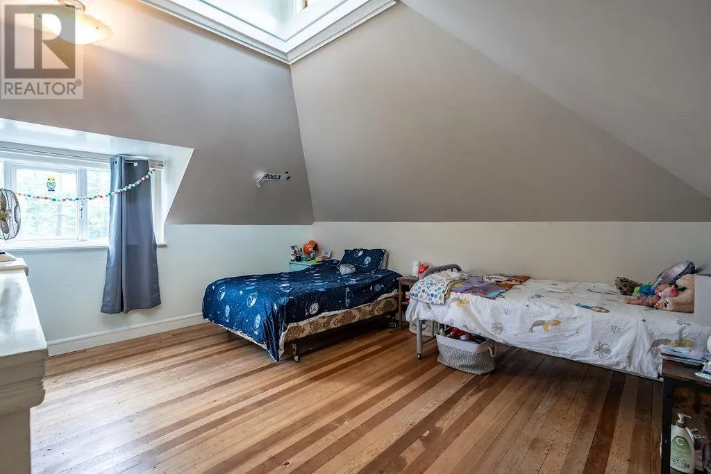 3164 Heddle Road