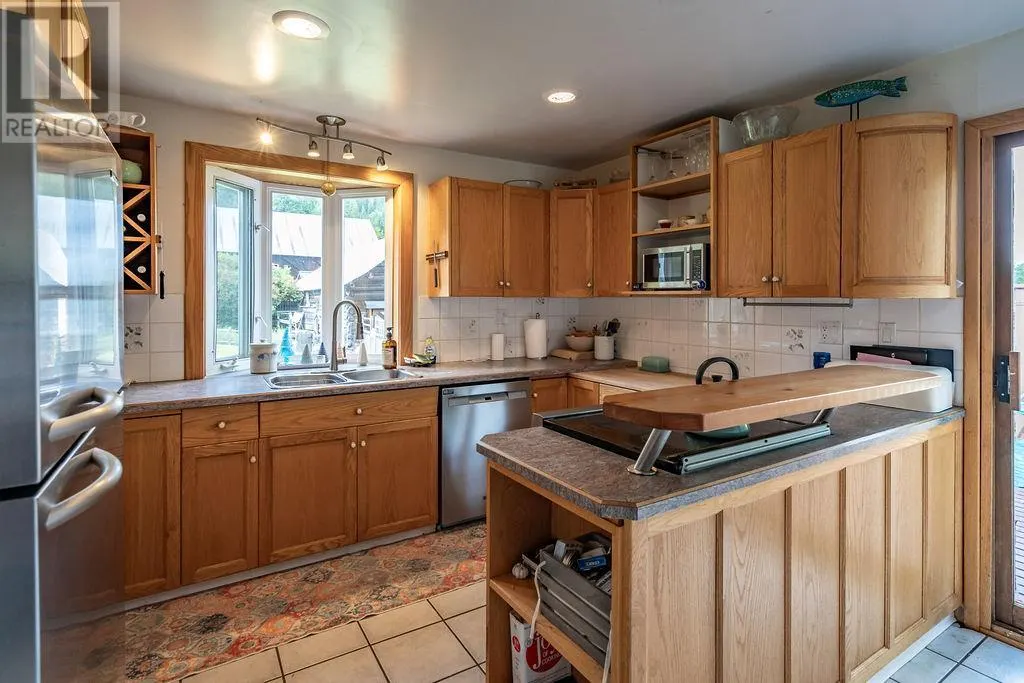 3164 Heddle Road