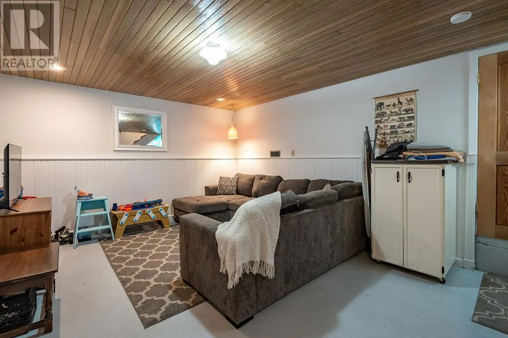 3164 Heddle Road