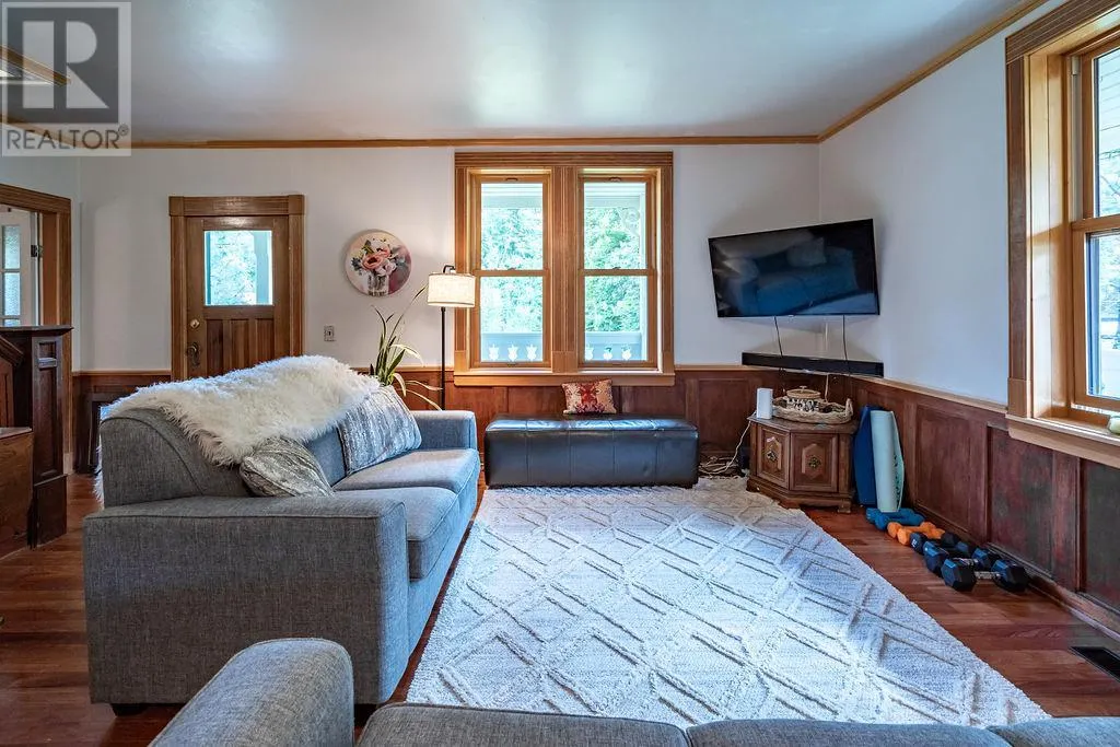 3164 Heddle Road