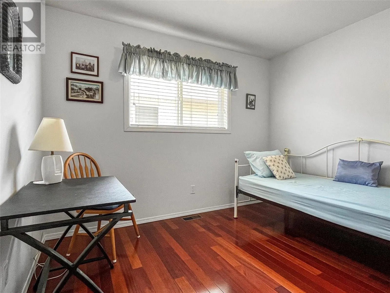 22 Sandpiper Place
