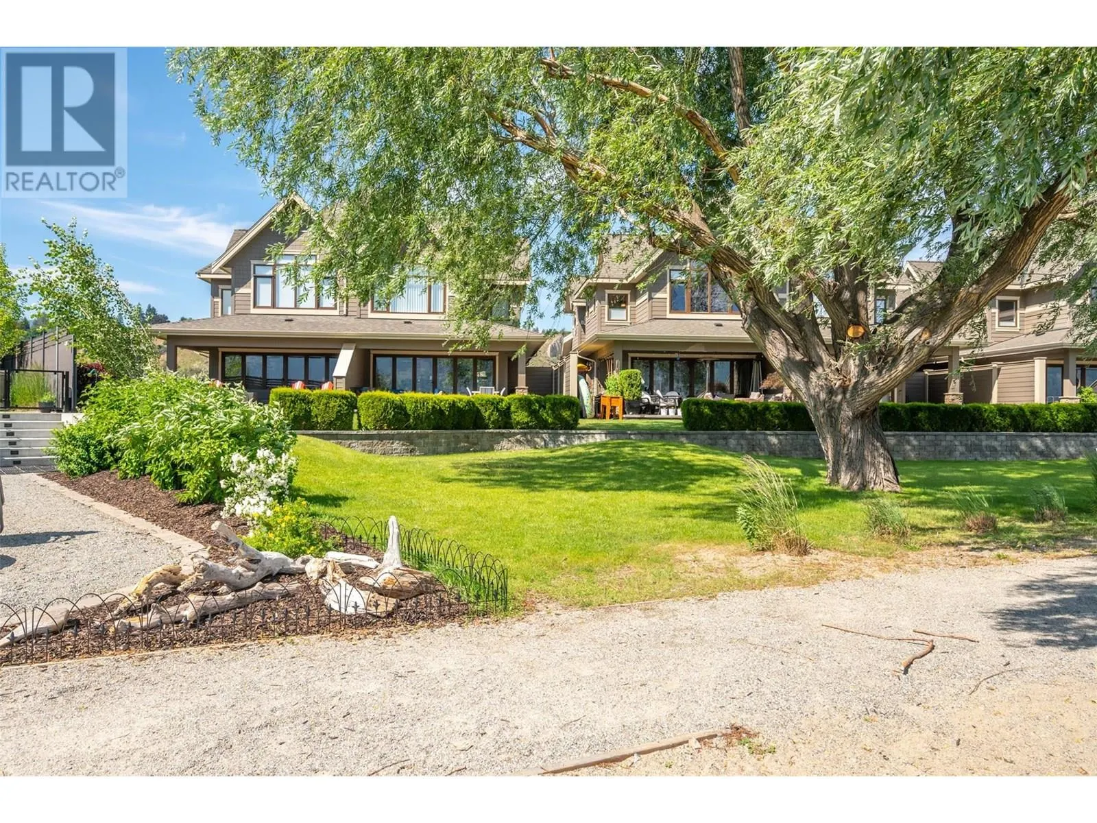 2830 Landry Crescent