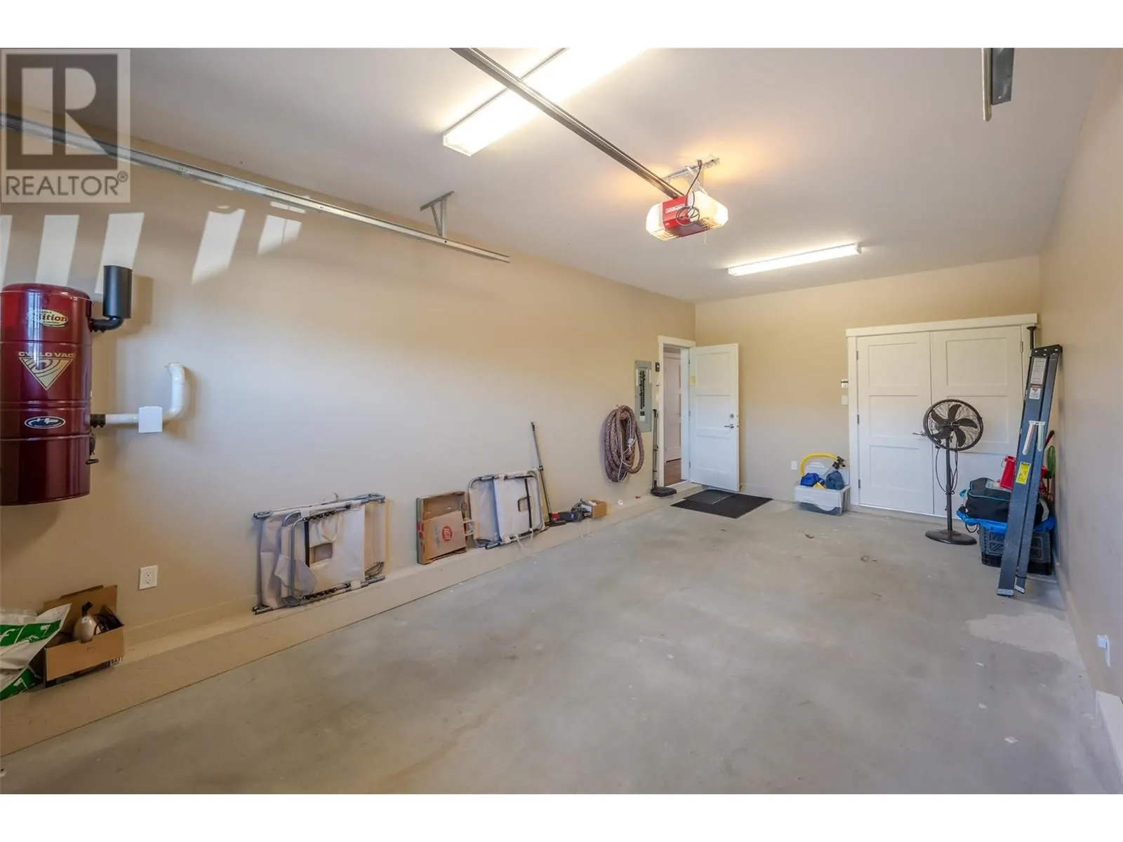 2830 Landry Crescent