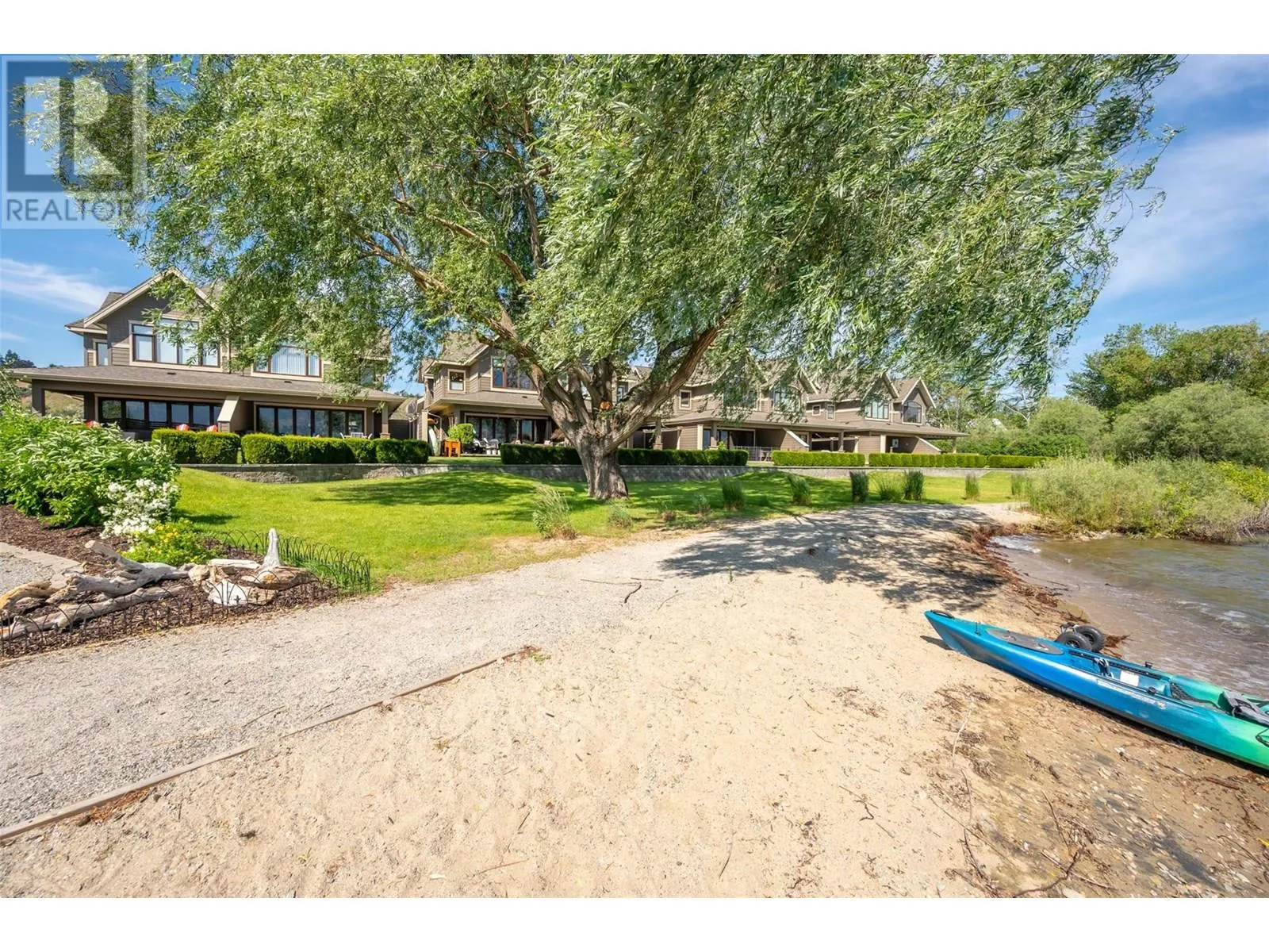 2830 Landry Crescent