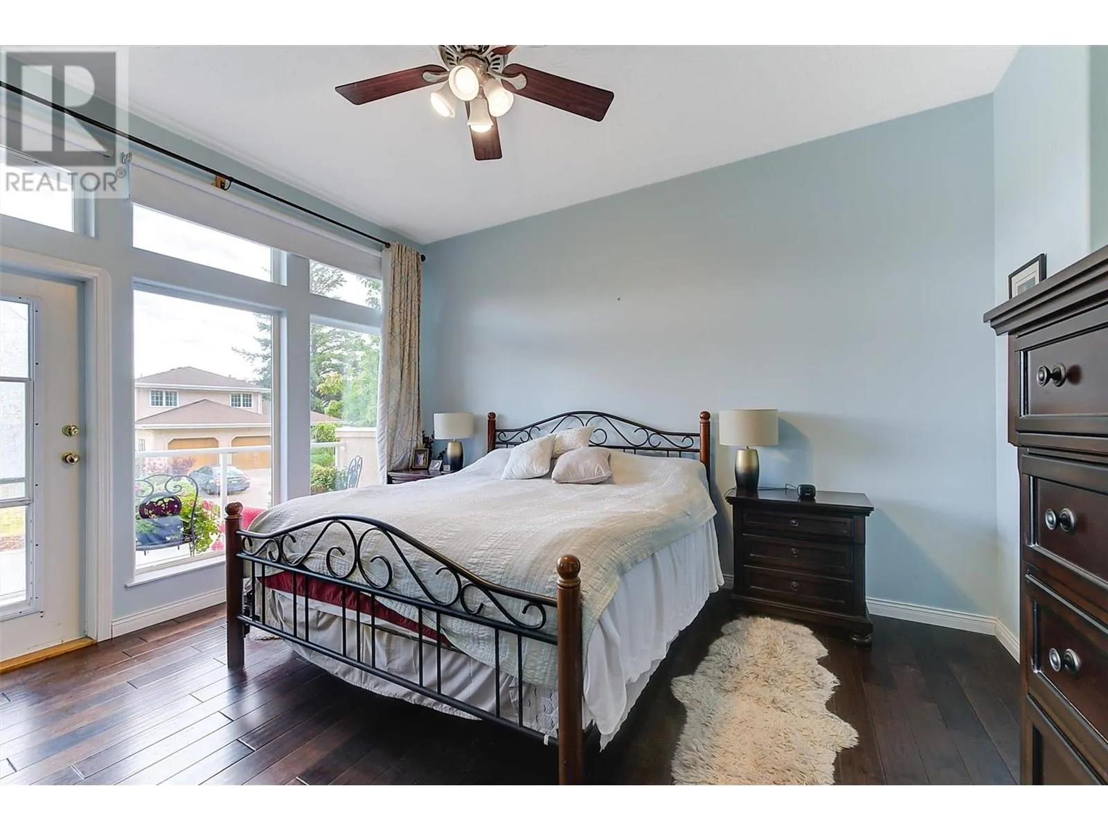 5165 Morrison Crescent