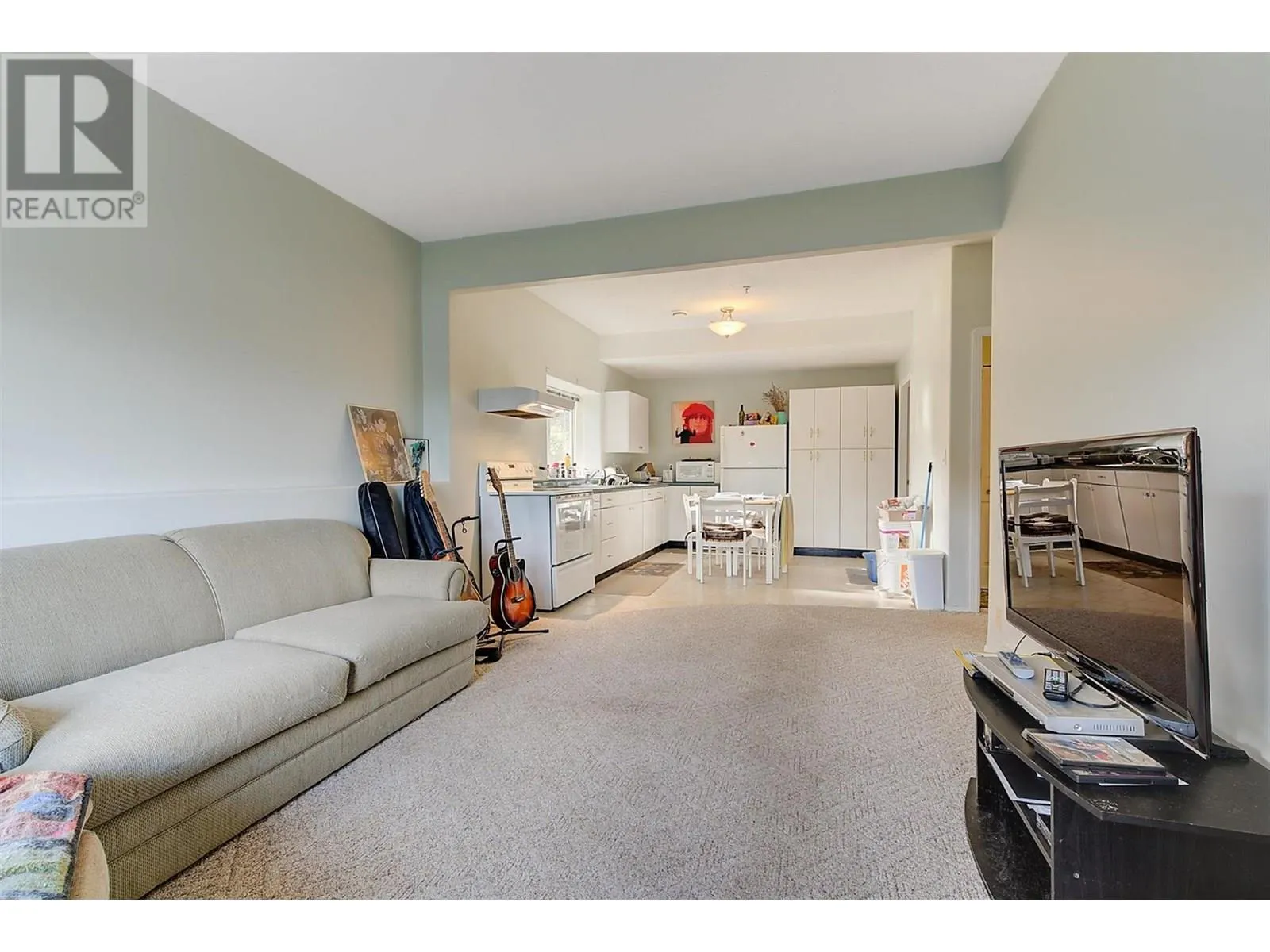 5165 Morrison Crescent