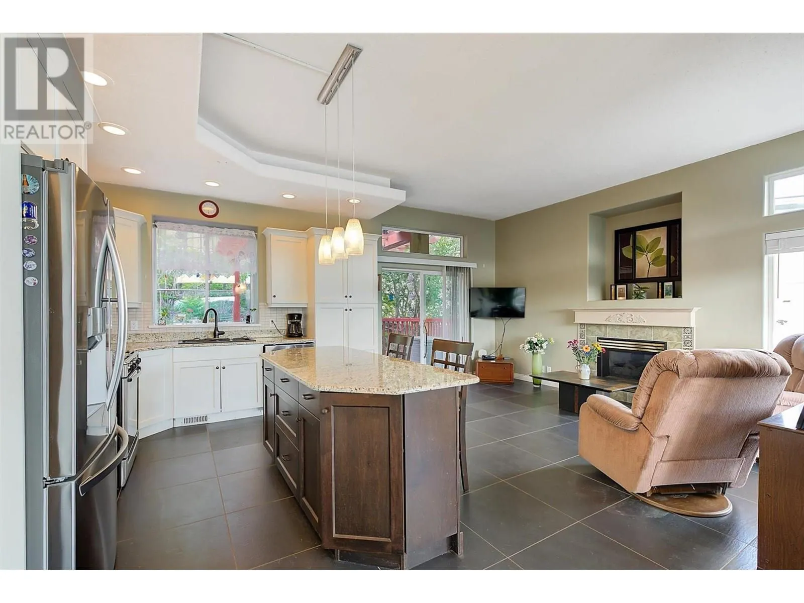 5165 Morrison Crescent