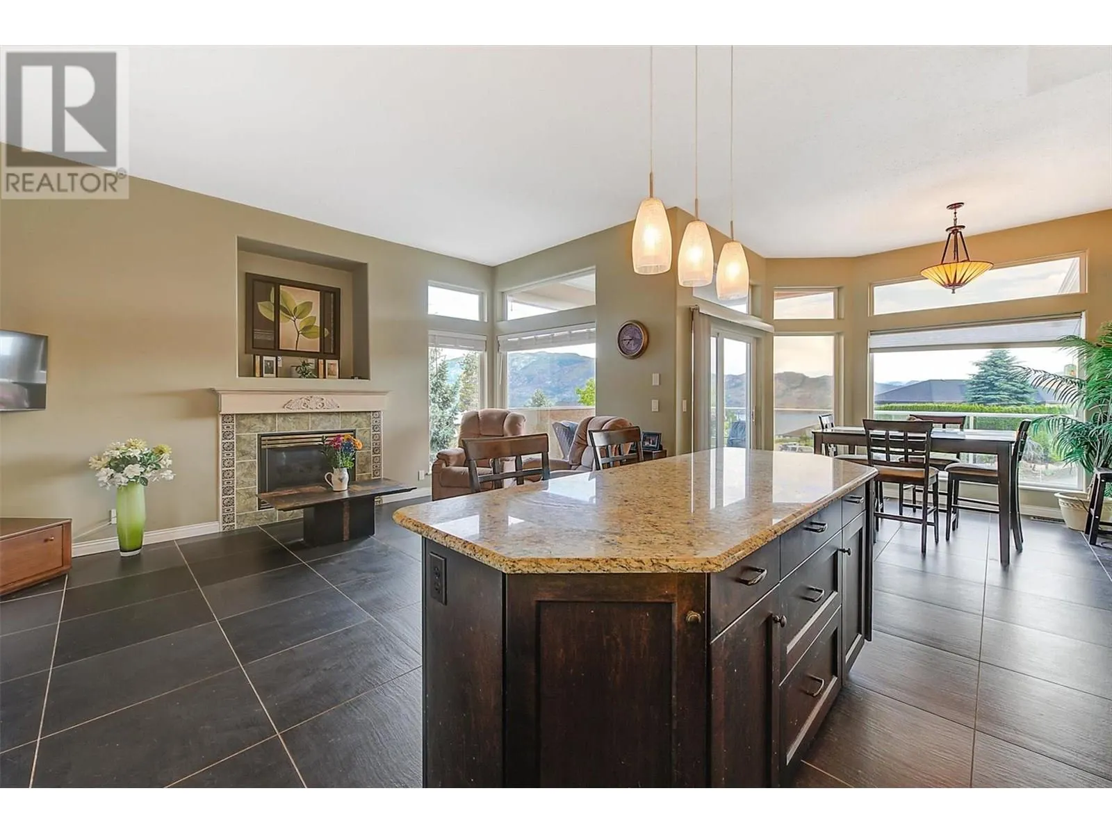 5165 Morrison Crescent