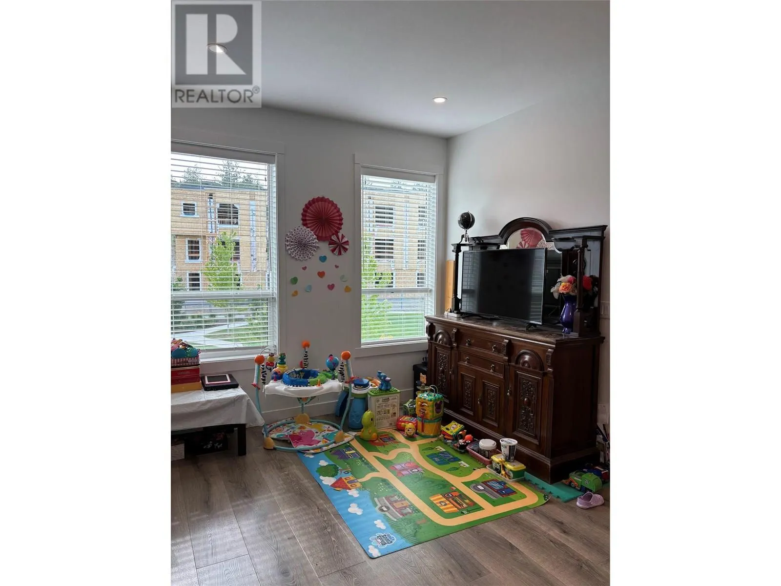 610 Academy Way Unit# 363