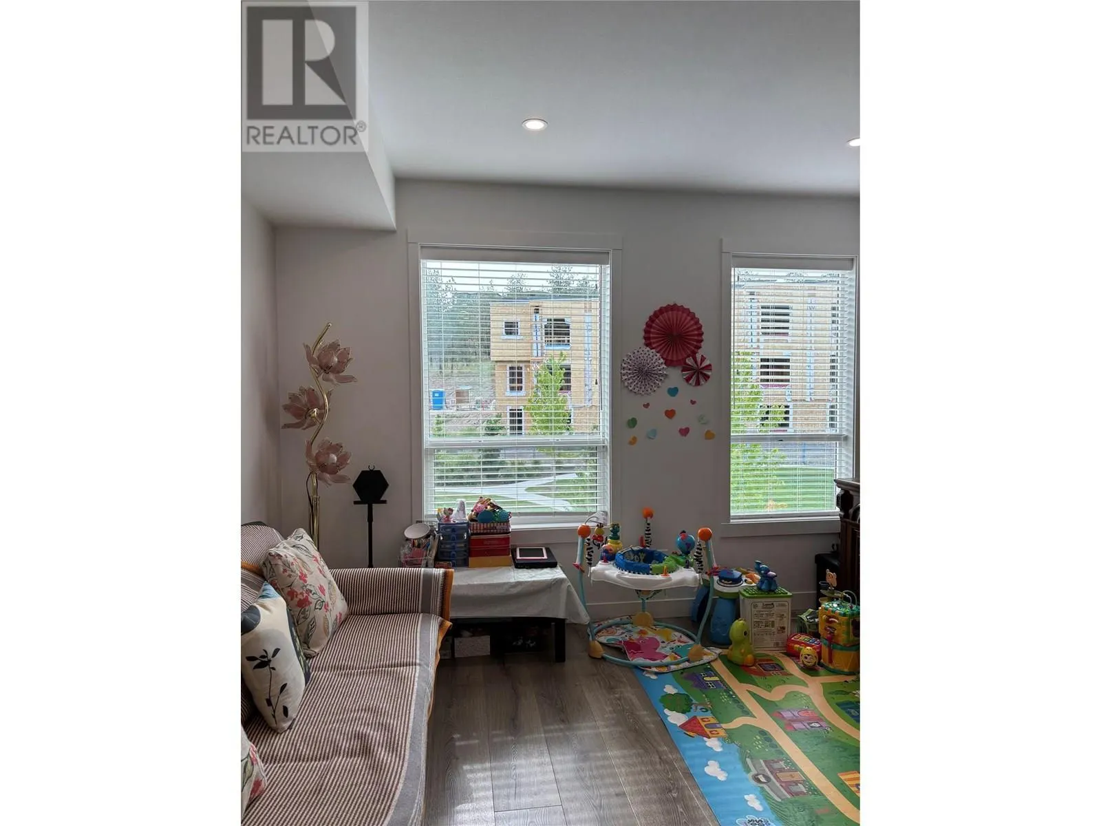 610 Academy Way Unit# 363