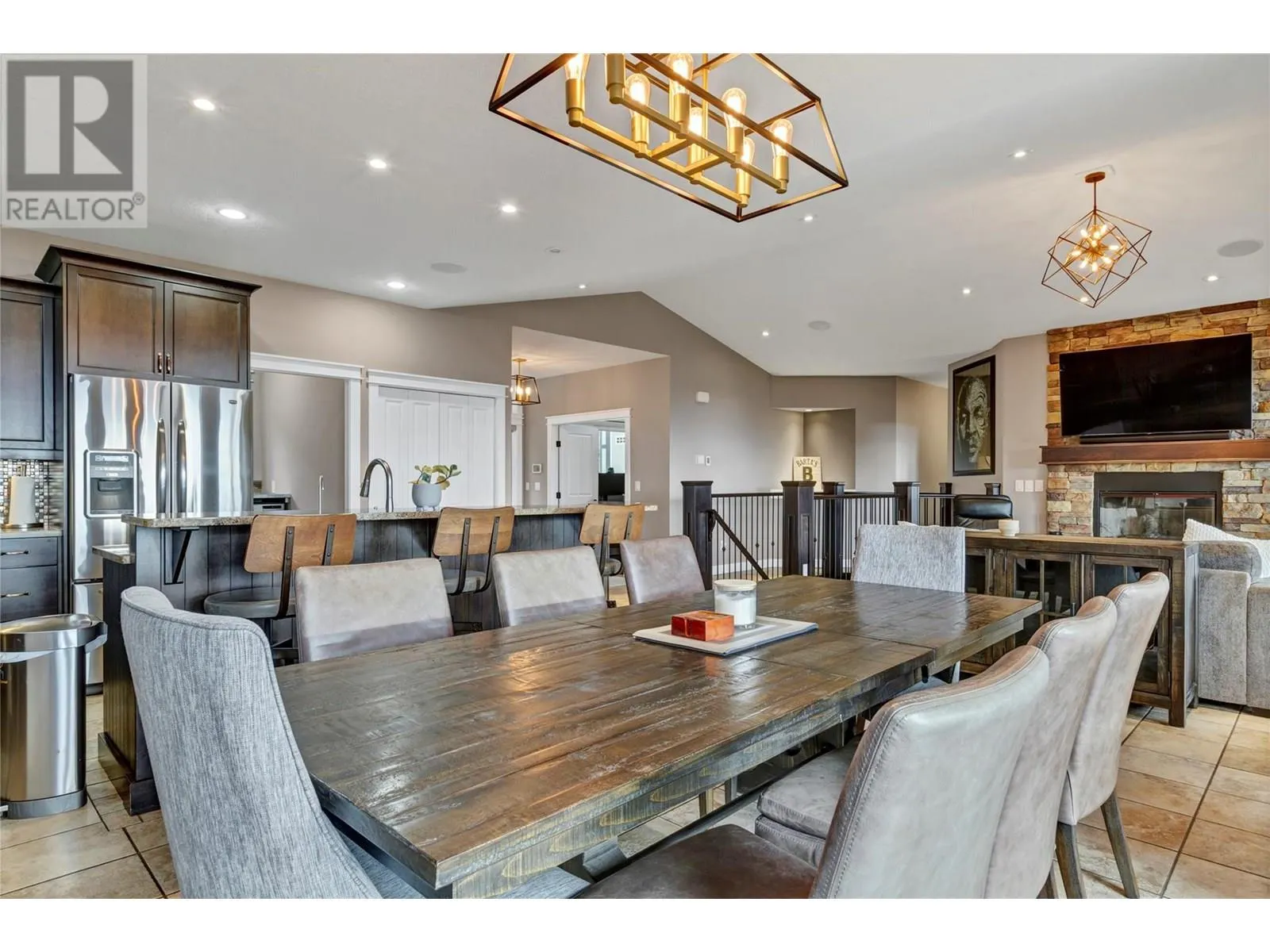 6032 Lynx Drive