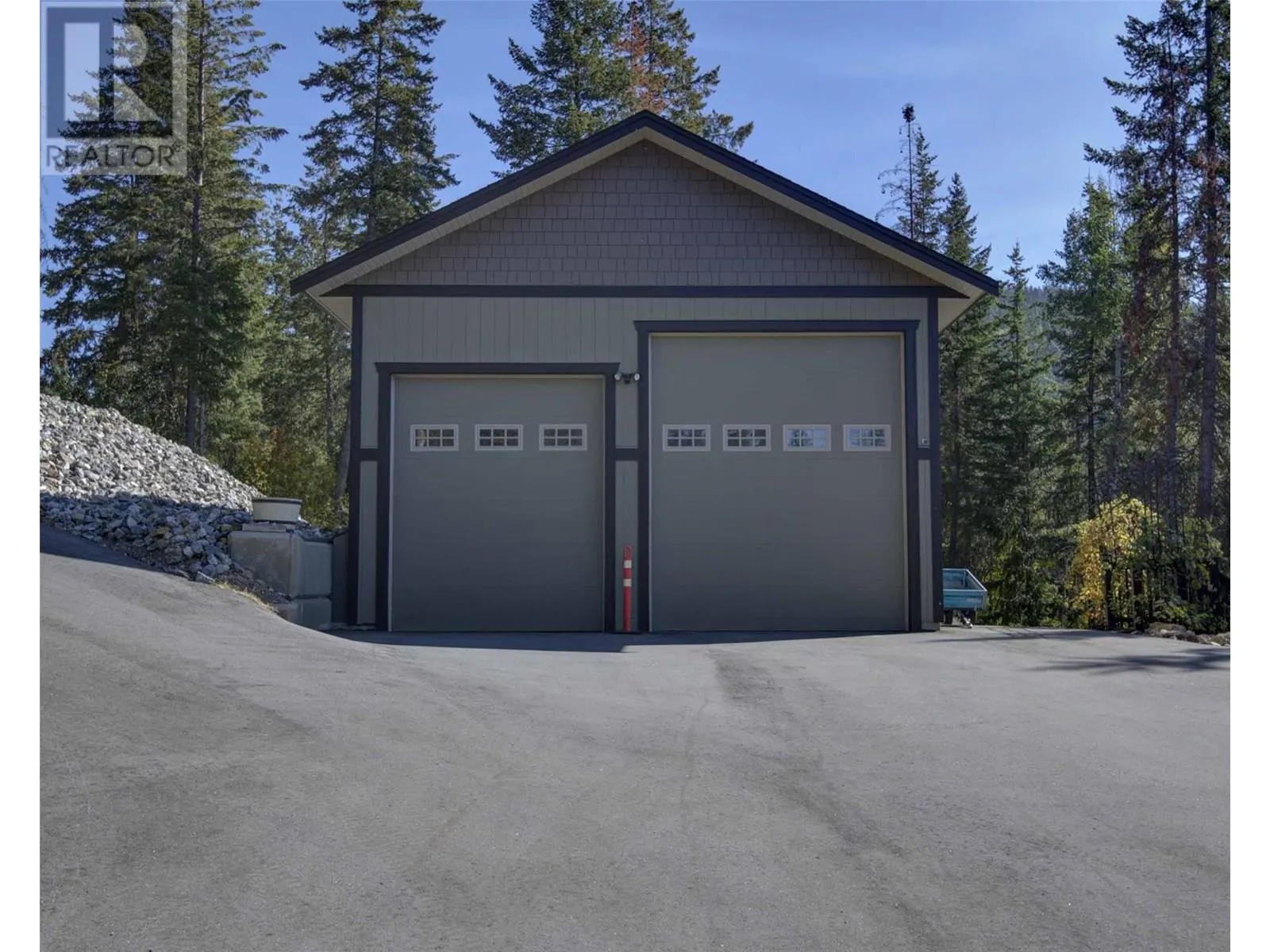 6032 Lynx Drive