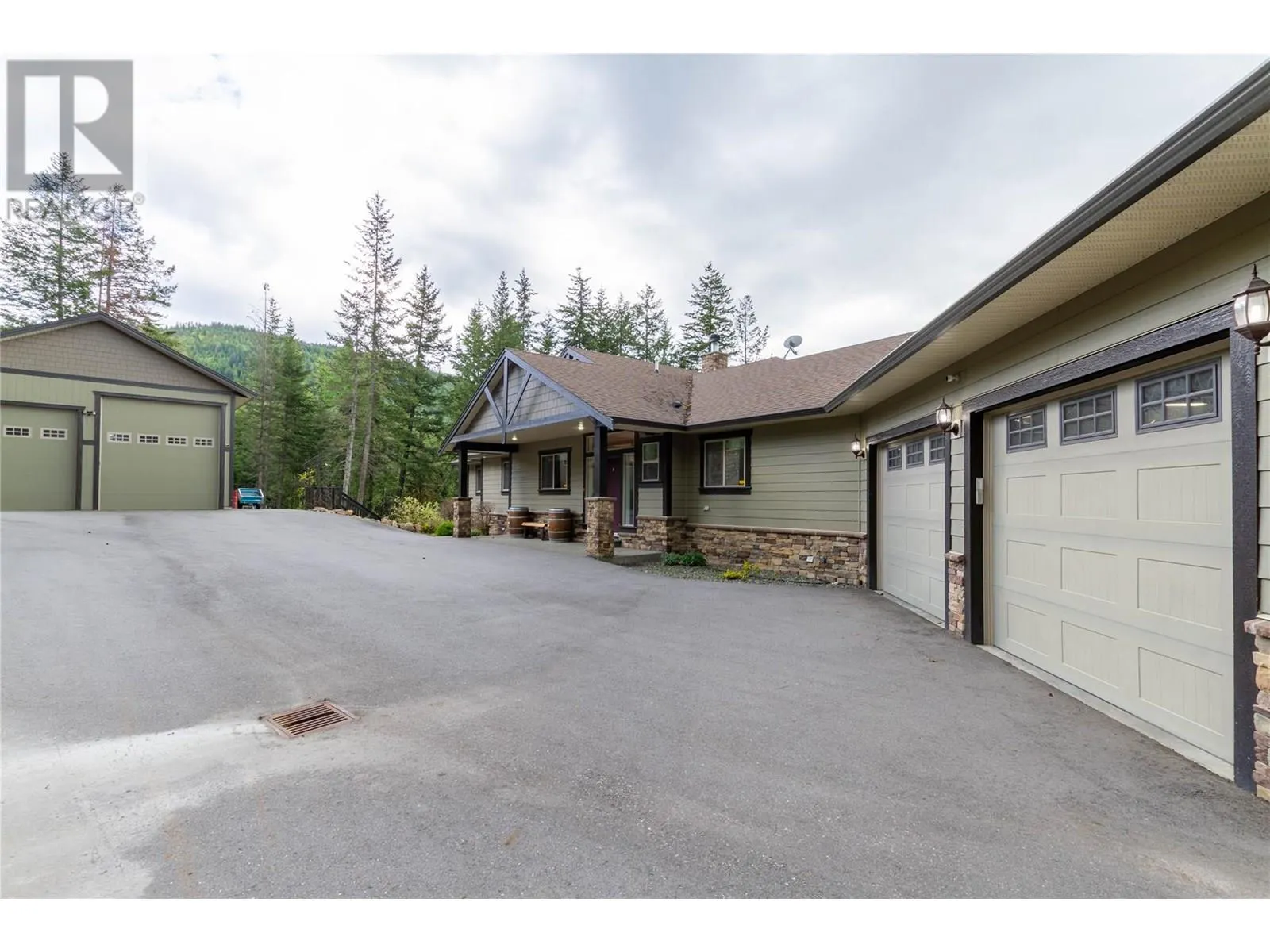 6032 Lynx Drive