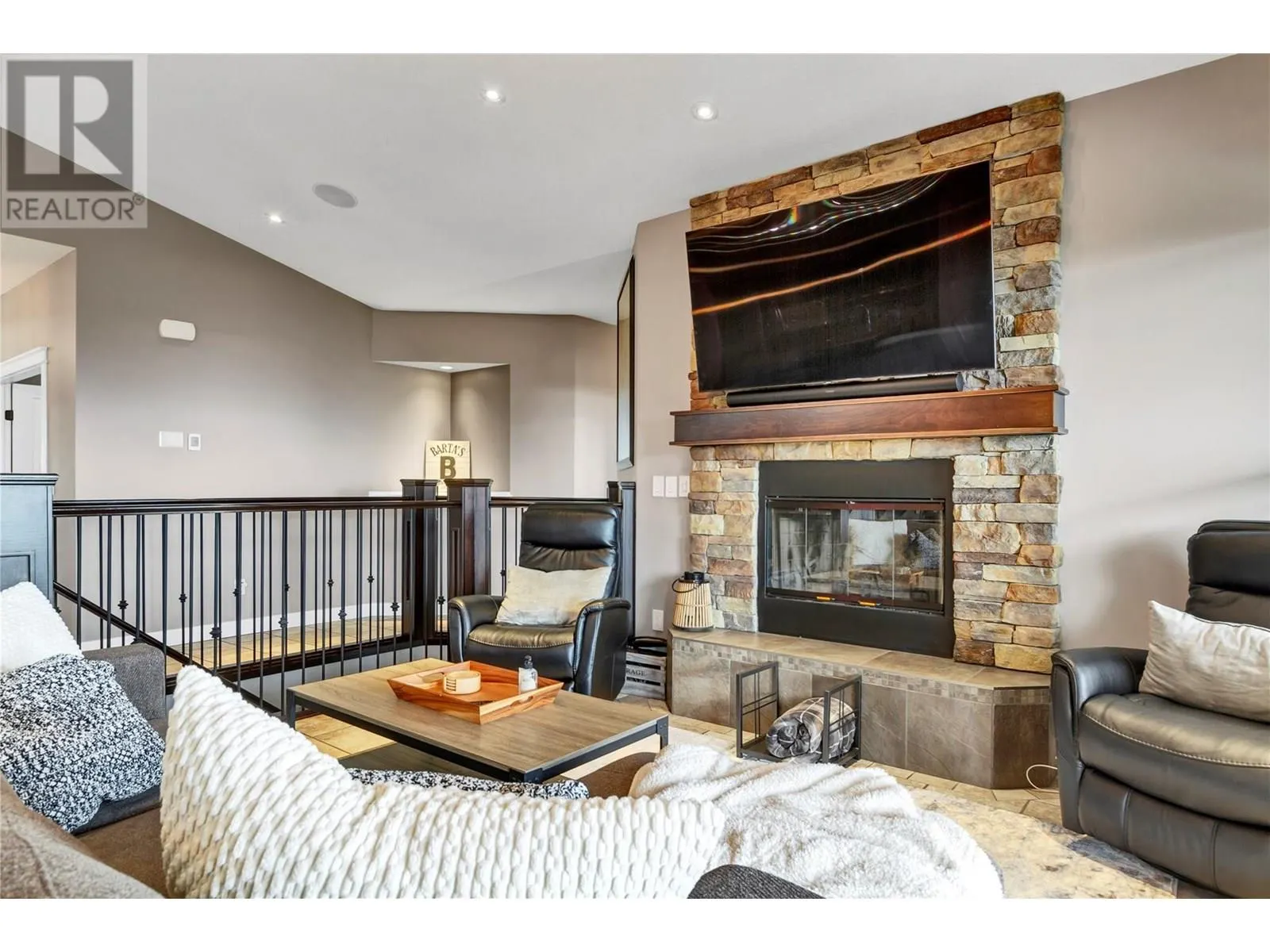 6032 Lynx Drive