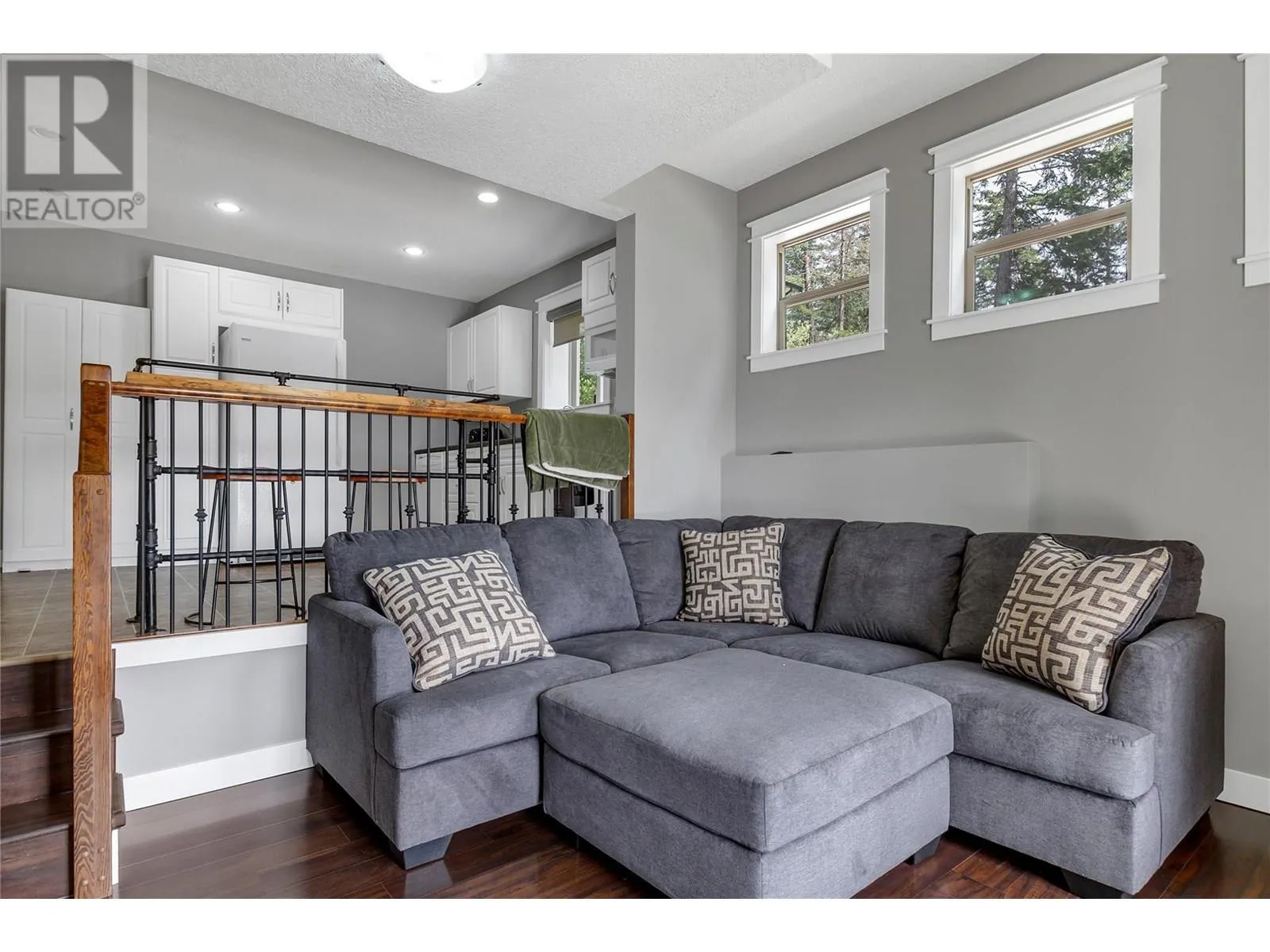 6032 Lynx Drive