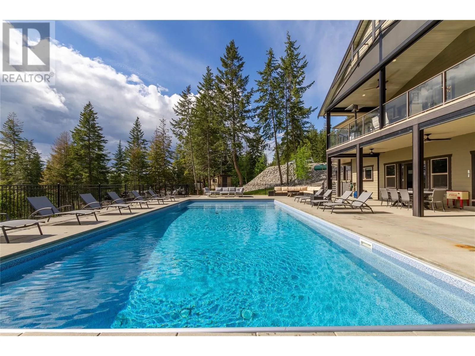 6032 Lynx Drive