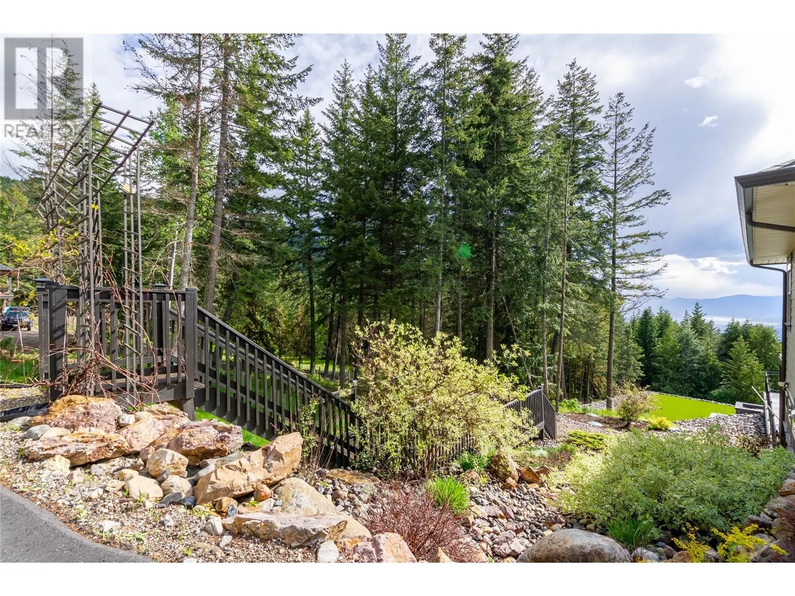 6032 Lynx Drive