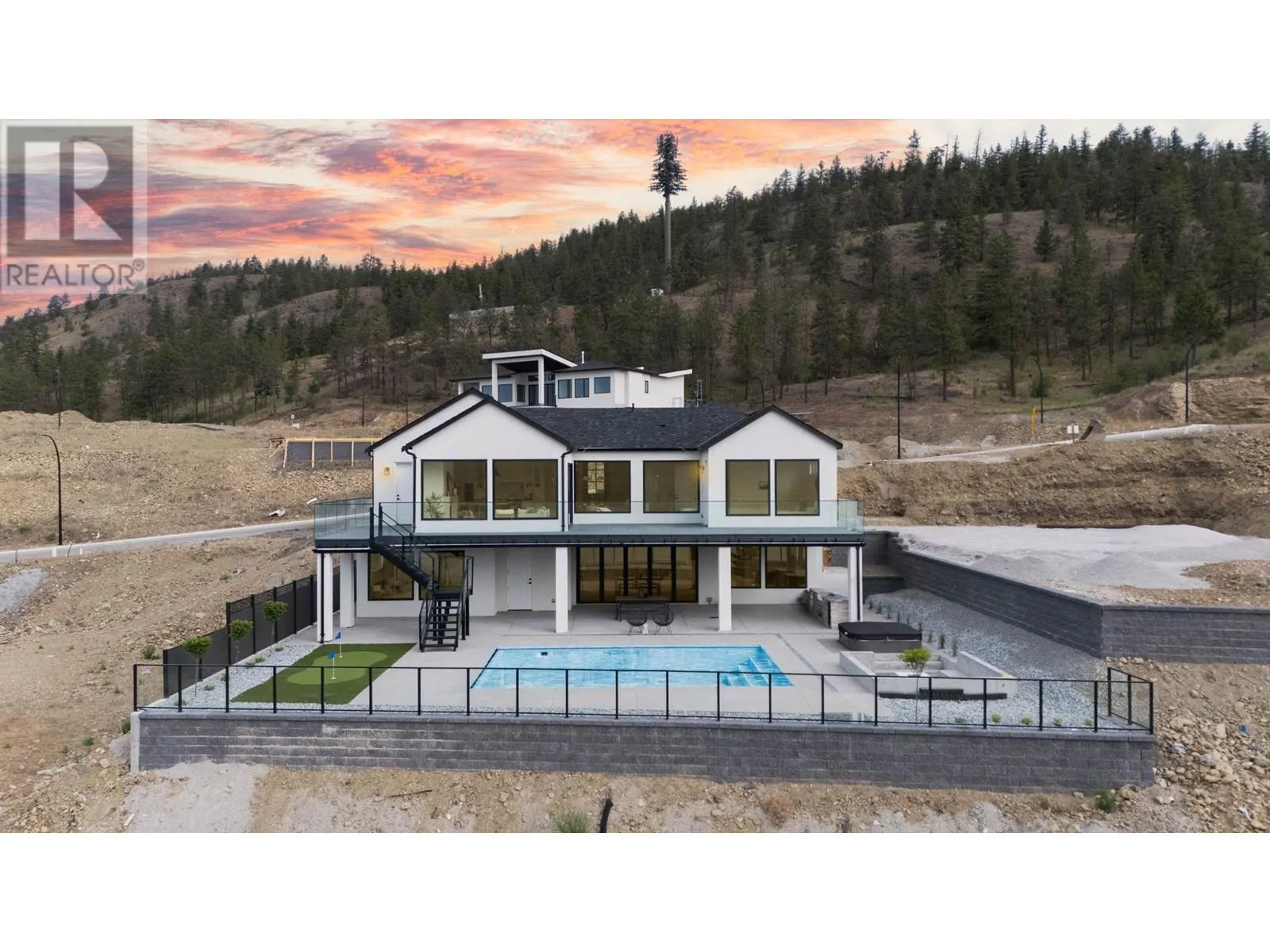 1327 Vineyard Drive