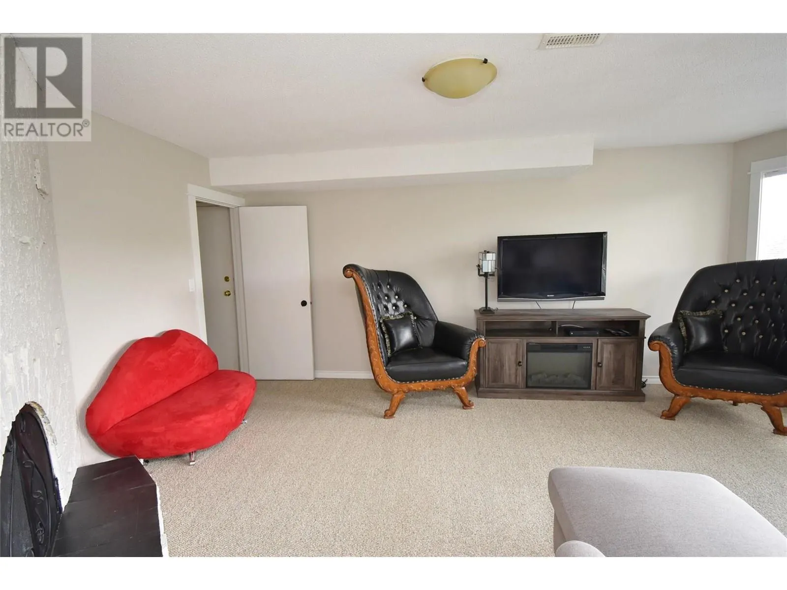 9003 Cherry Lane