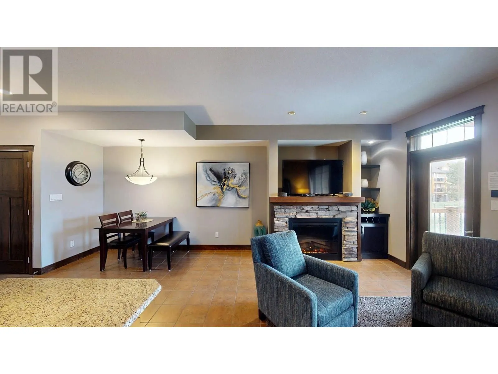 800 BIGHORN Boulevard Unit# 825 D