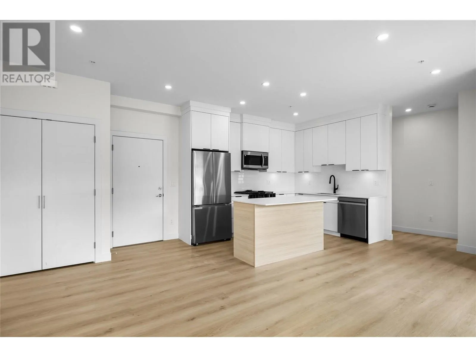 5300 Main Street Unit# 202