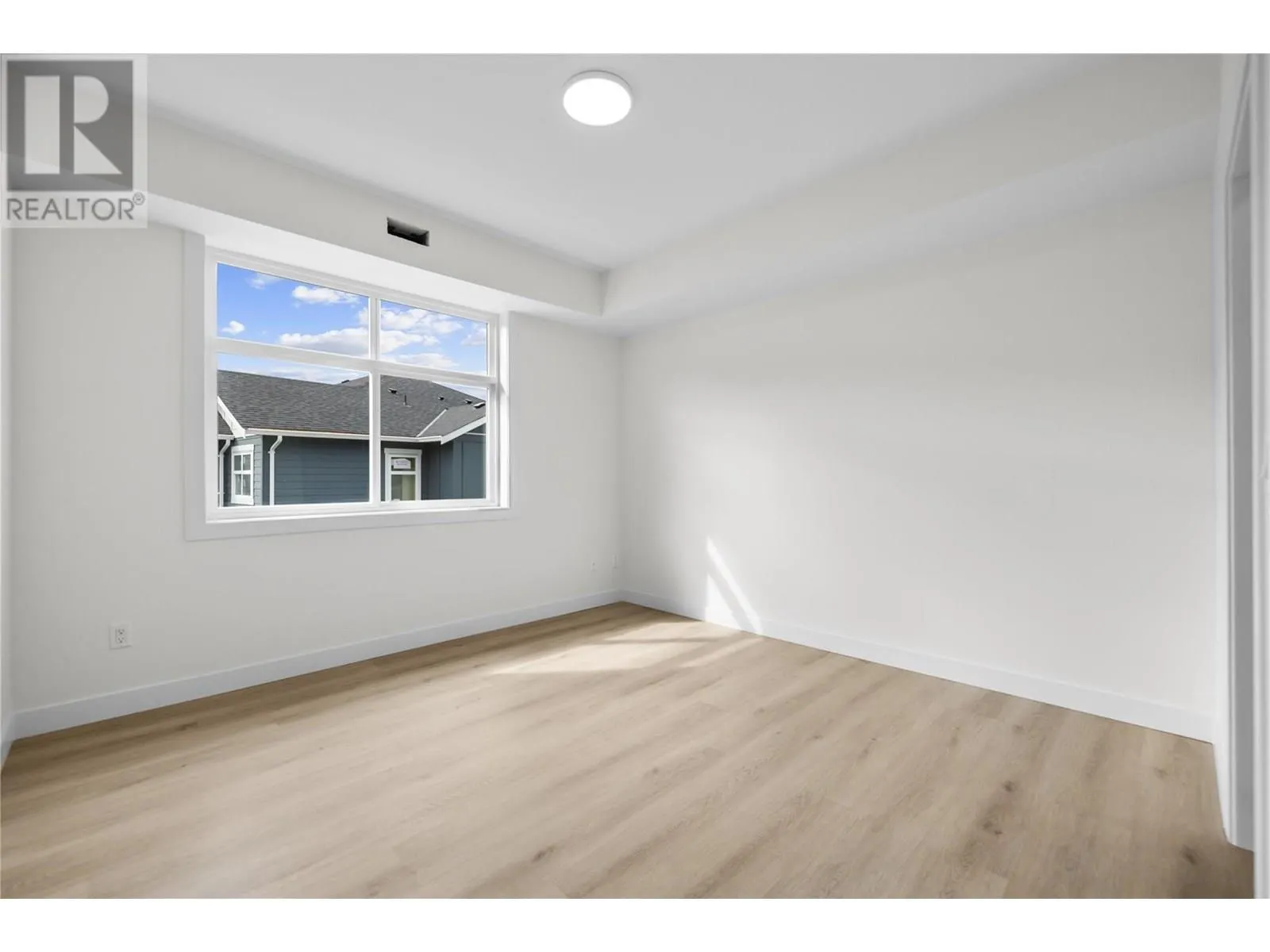 5300 Main Street Unit# 202