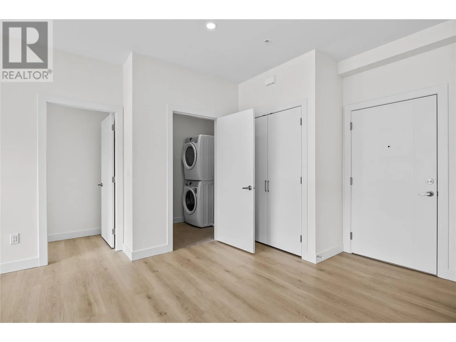5300 Main Street Unit# 202