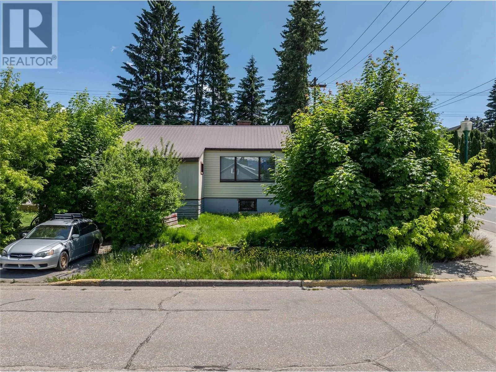 416 Connaught Avenue