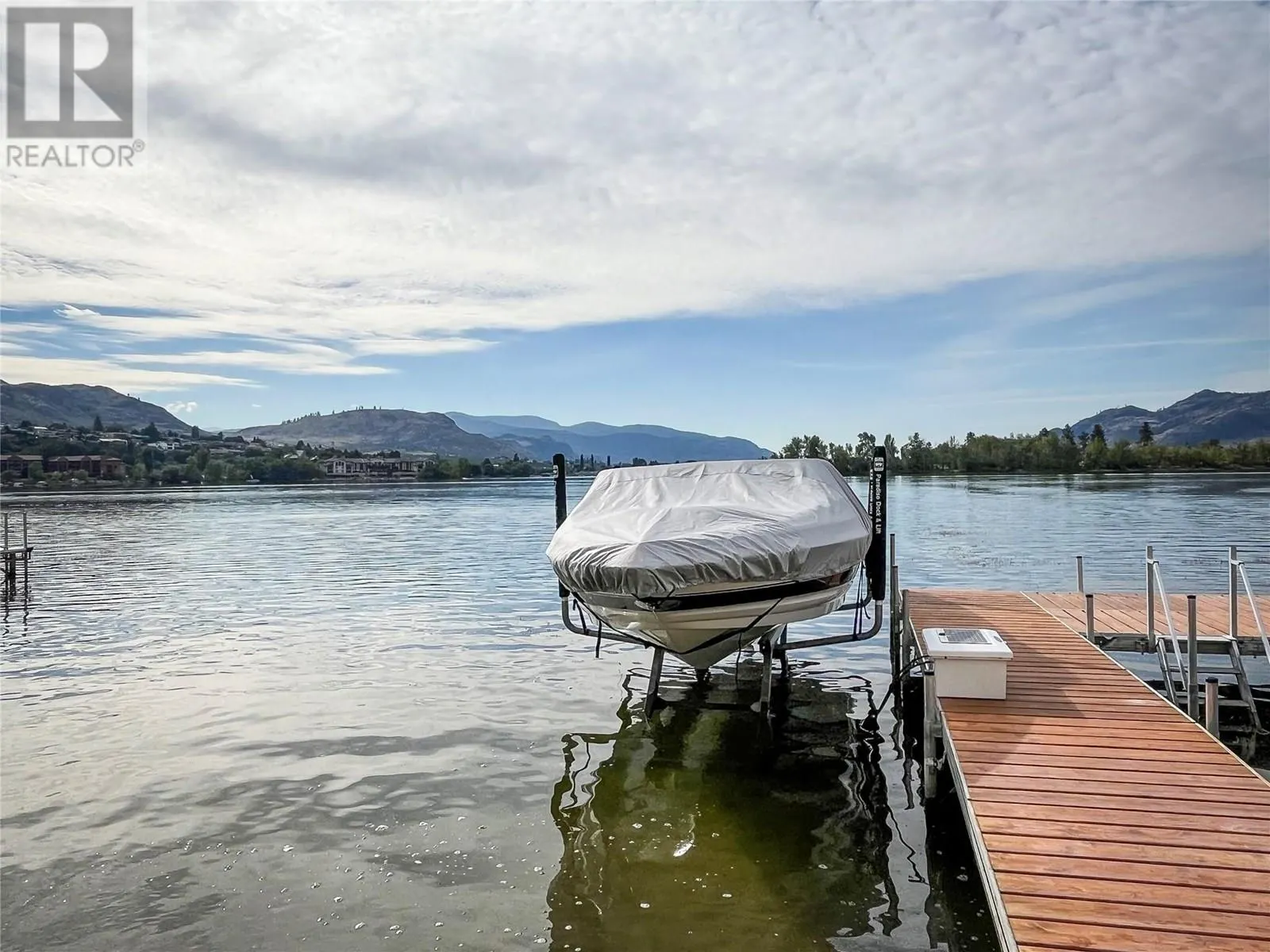 8 BAYVIEW Crescent