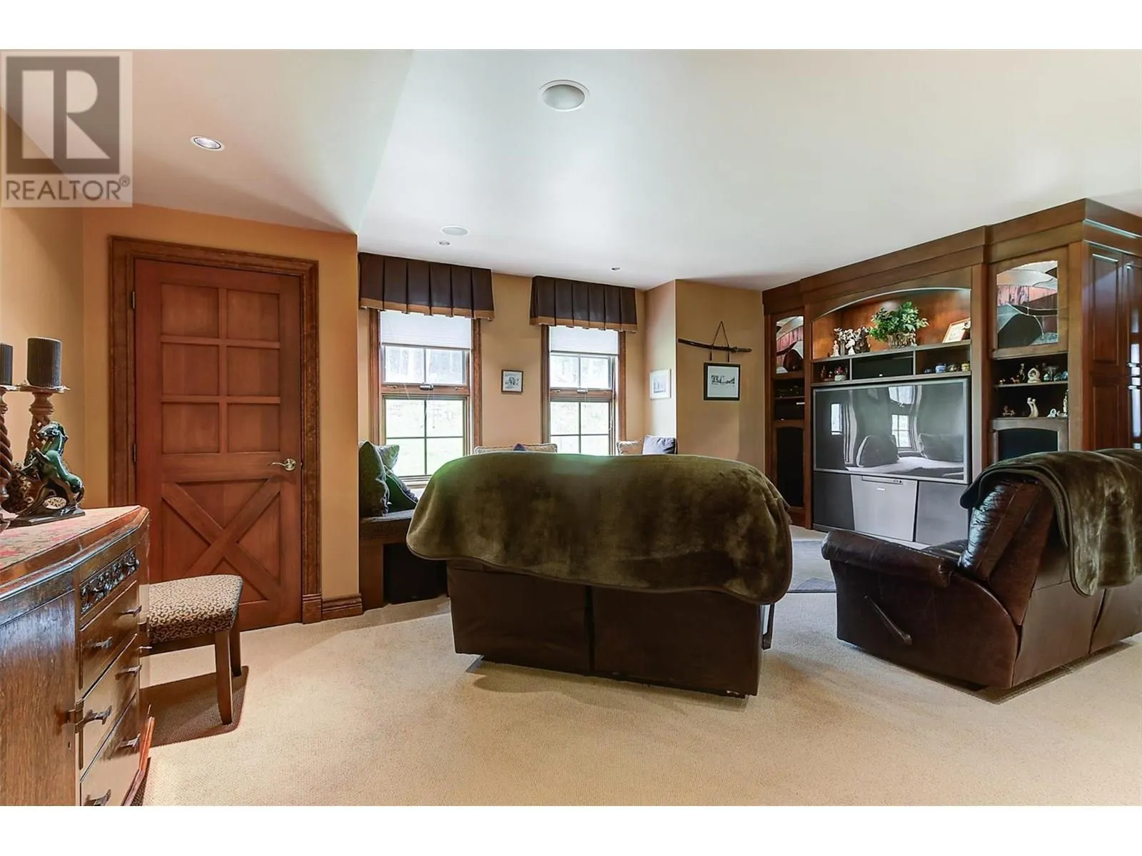 1306 Huckleberry Road