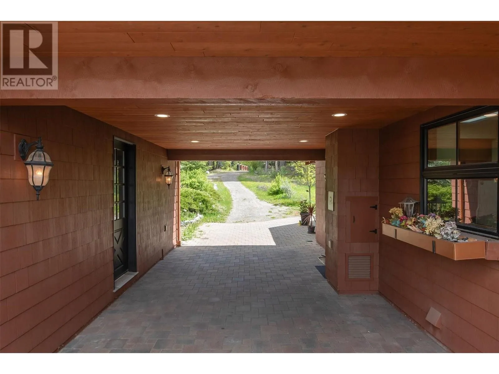 1306 Huckleberry Road