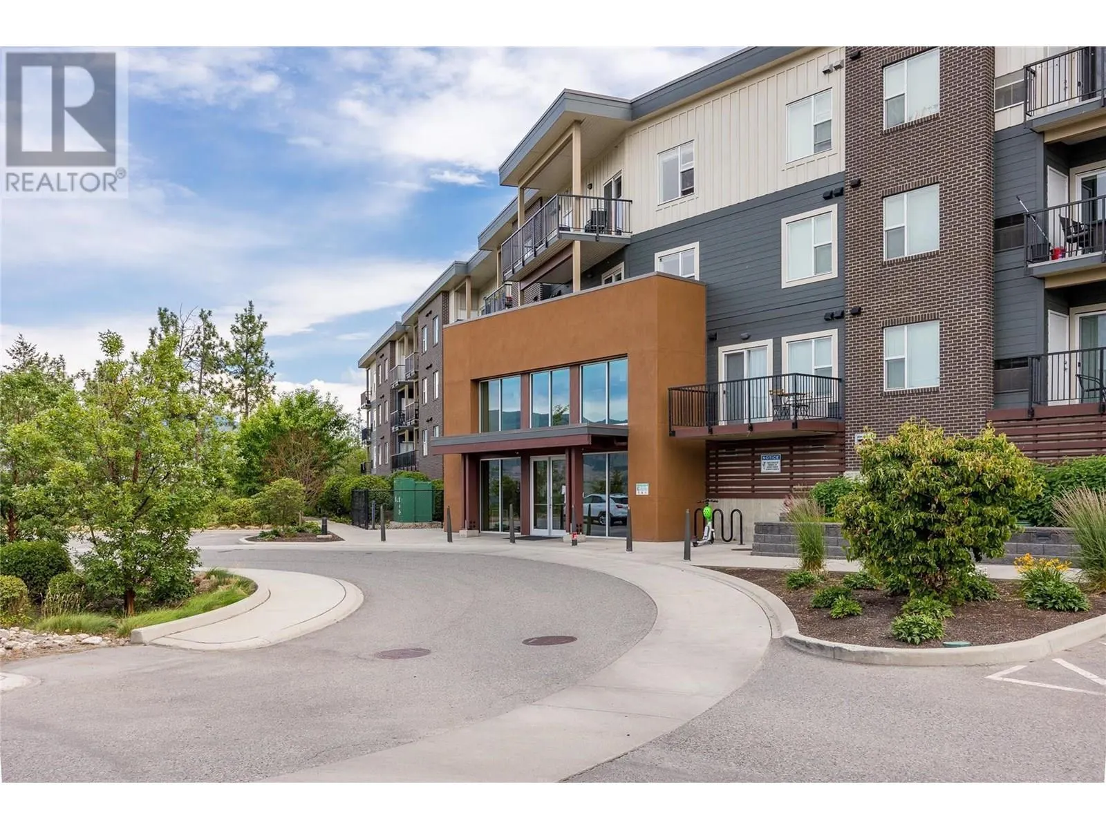 935 Academy Way Unit# 220