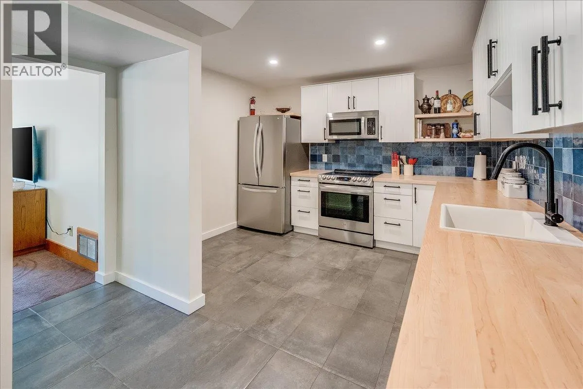 3802 Aaron Road