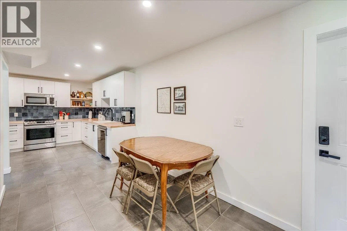 3802 Aaron Road